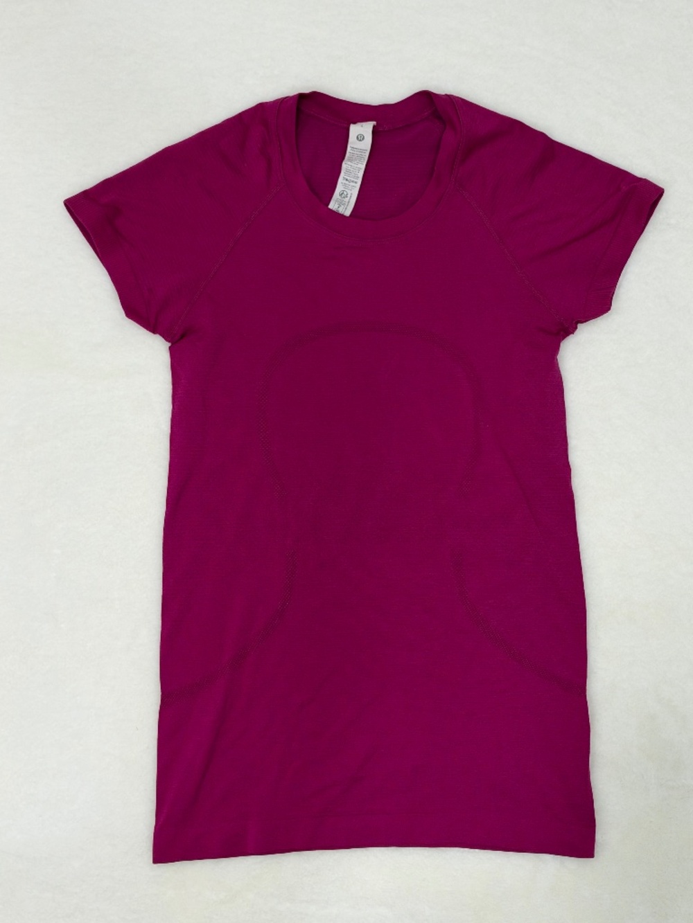 Lululemon Athletica Women’s Pink Short Sleeve Top